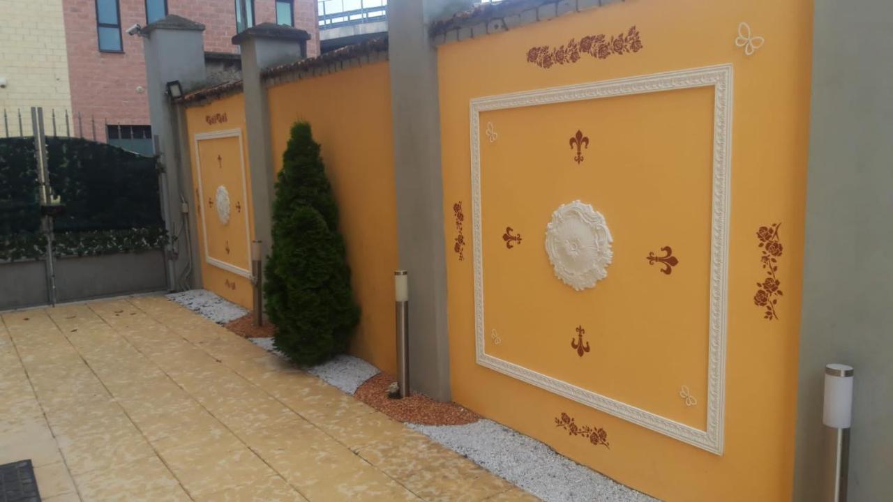Bed and Breakfast Exclusive Passion Rho Exterior foto